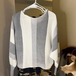 Philosophy sweater super soft can wear with anything